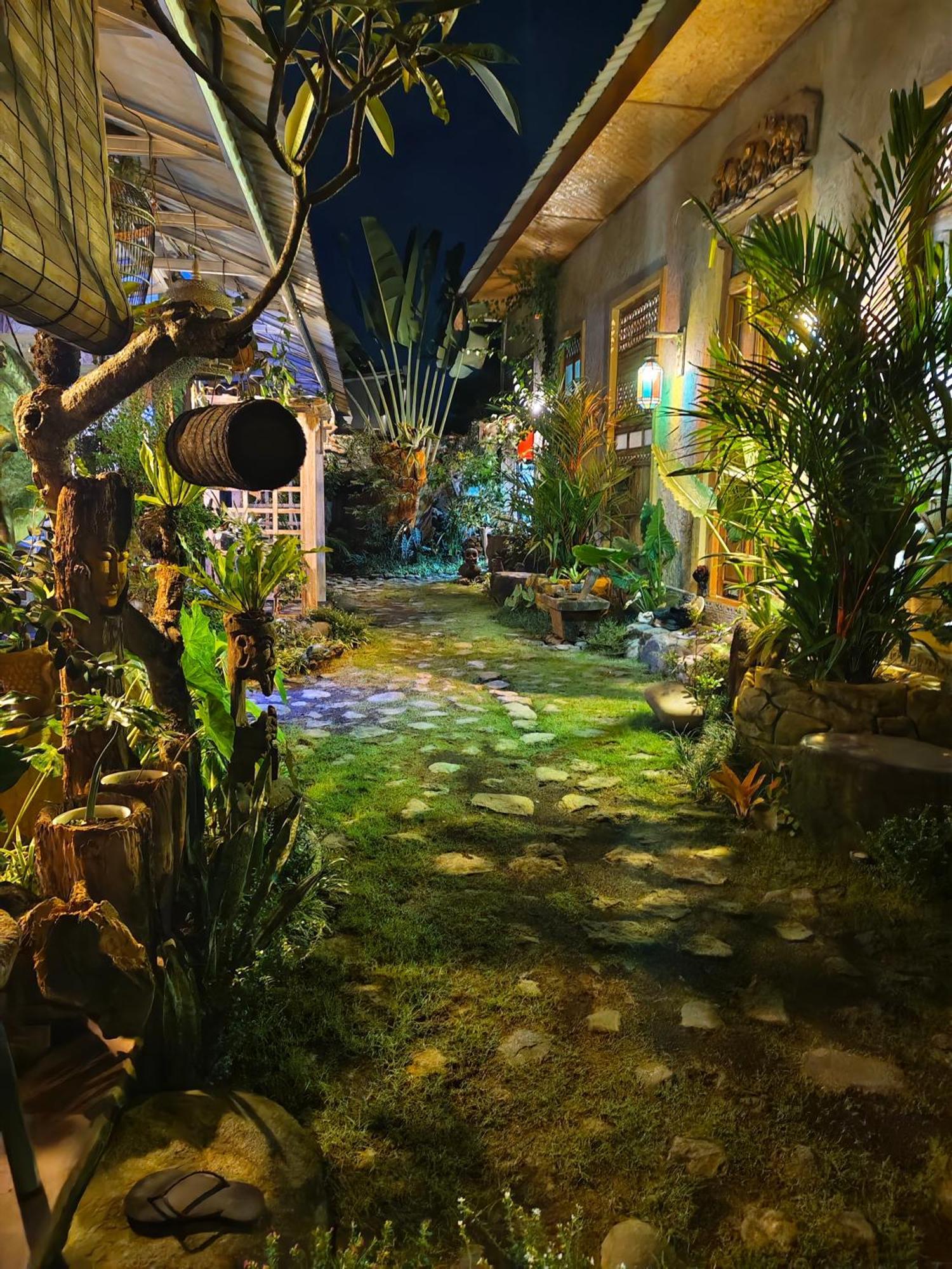 Vin Vin Hostel Ubud  Exterior photo